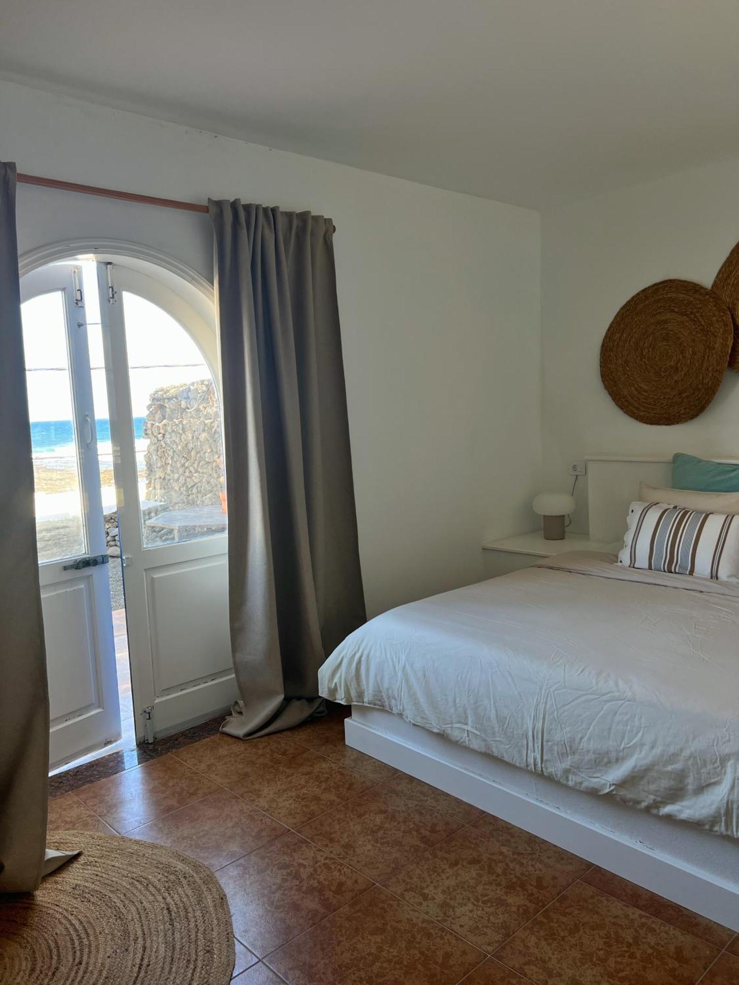 Casa Cabrera - 2 Apartamentos Con Vistas Al Mar Caleta de Caballo Zimmer foto